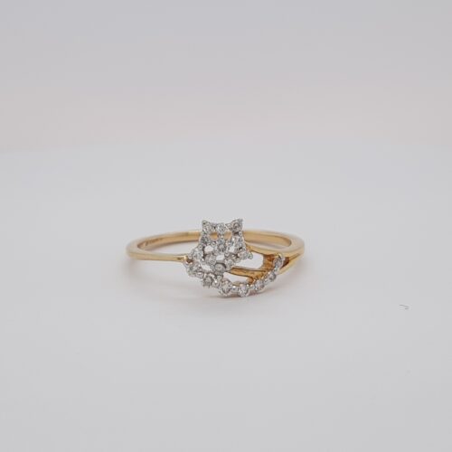 GLISTENING STARS DIAMOND RING Shree Balaji Diamond